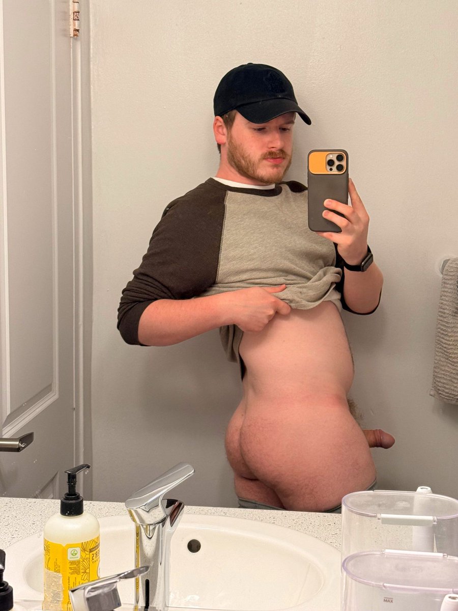 ethanmatthews34's tweet photo. For the late night strokers 🤤🌃💦 https://t.co/iYlblDBoa5