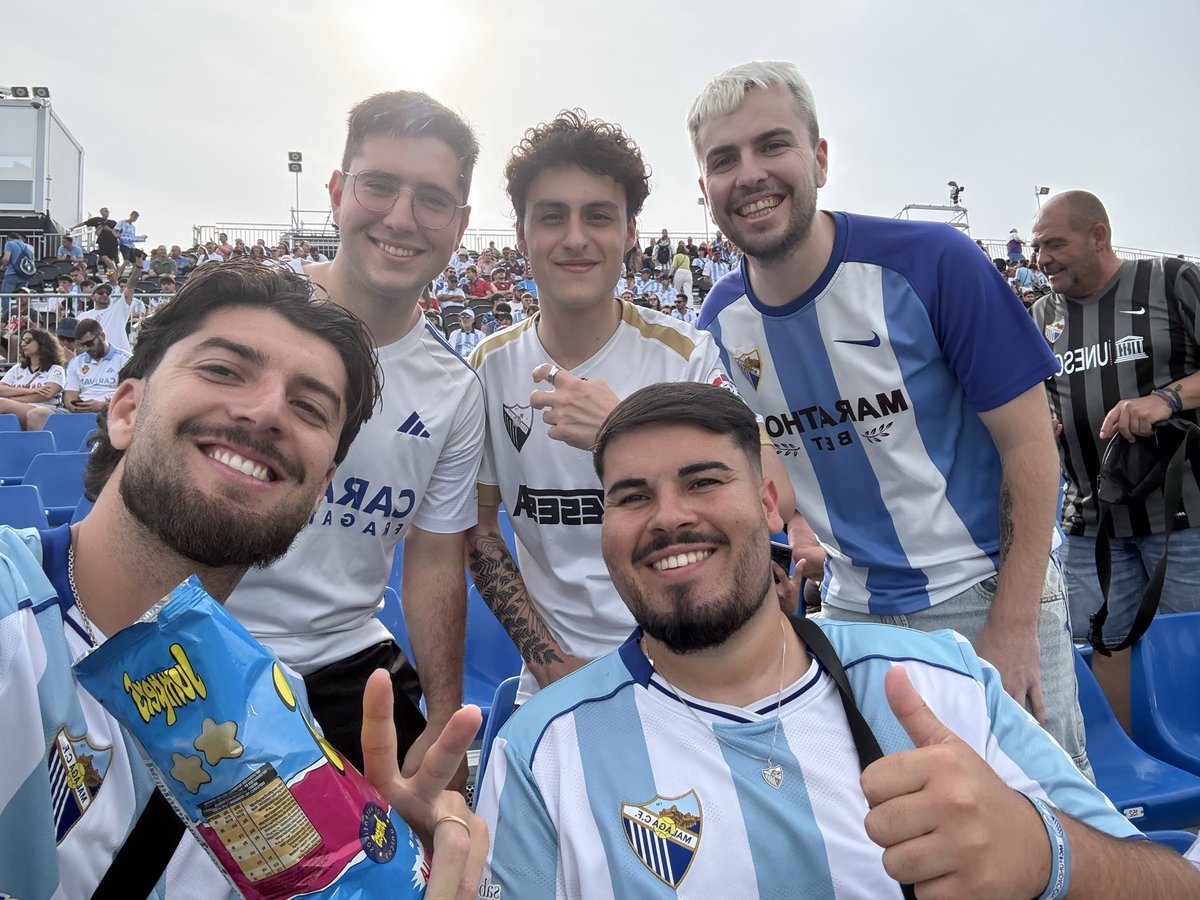 ImDavidSith's tweet photo. @MalagaCF 💙 https://t.co/tgenLsvHvW