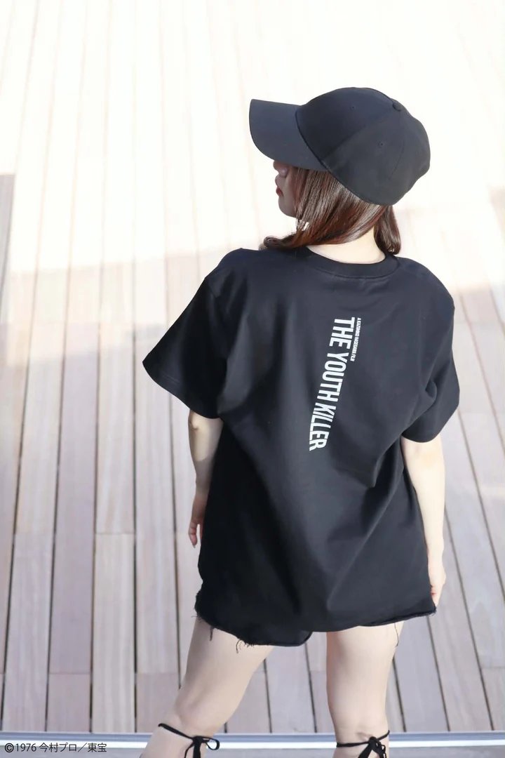 XROSSCOUNTER1's tweet photo. 【予約受付中】XROSSCOUNTER × 映画『青春の殺人者』　キラーTシャツ
https://t.co/m3lMg6gtAY
劇場公開は1976年。
あまりに衝撃的だったこの作品は、日本映画監督賞（長谷川和彦）、脚本賞（田村孟）、主演男優賞（水谷豊）、主演女優賞（原田美枝子）と主要部門を独占した。
#水谷豊 #青春の殺人者 https://t.co/pDnuQIJekW