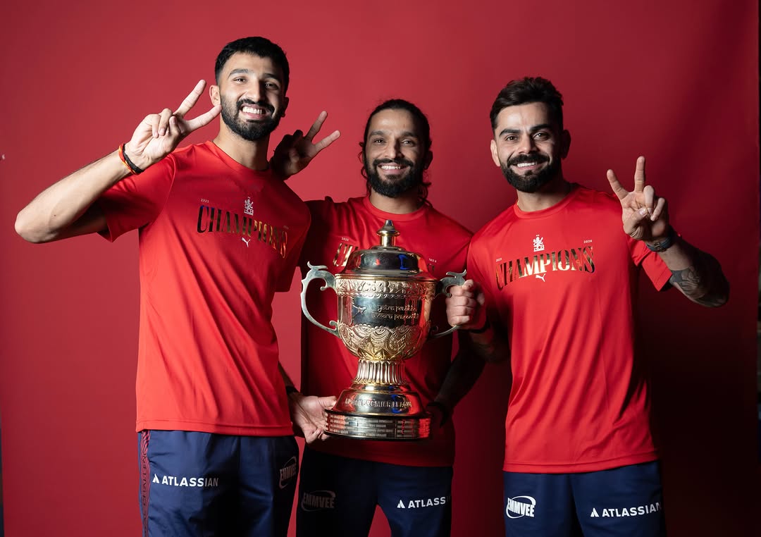 MRKabirAli's tweet photo. Back to Back IPL Champion 🏆 🏆 
#ipl20206 https://t.co/rMj491YgdR