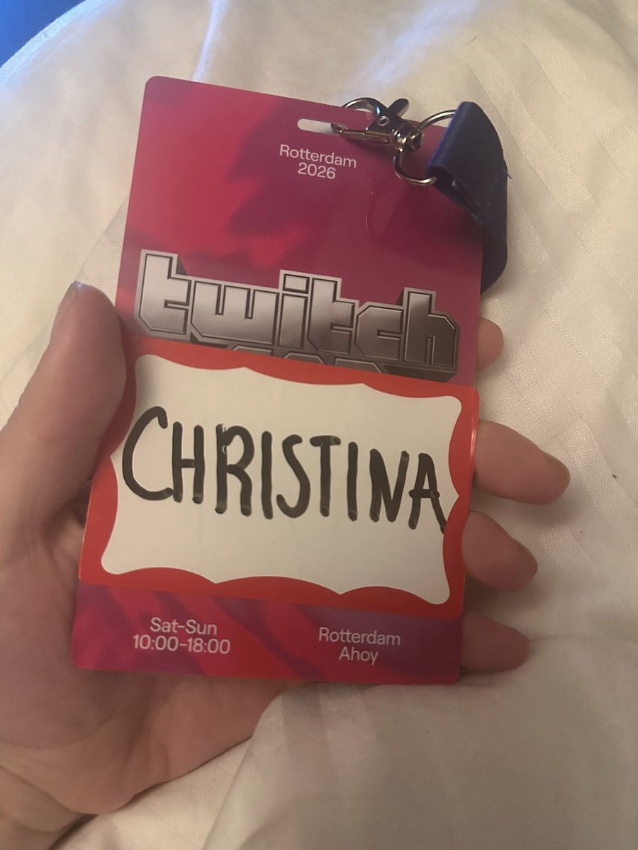 laurabugelli's tweet photo. Day 2 of twitchcon 🫶🏼 Still genuinely shocked that I saw Christina and amber this weekend 😱 Genuinely the nicest people ever, couldn’t ask for anyone better to follow 🥺 love you girls and can’t believe u wanted me to show up on stream 🤣 #christinaandamber #cc4l https://t.co/gkm12VHxfN