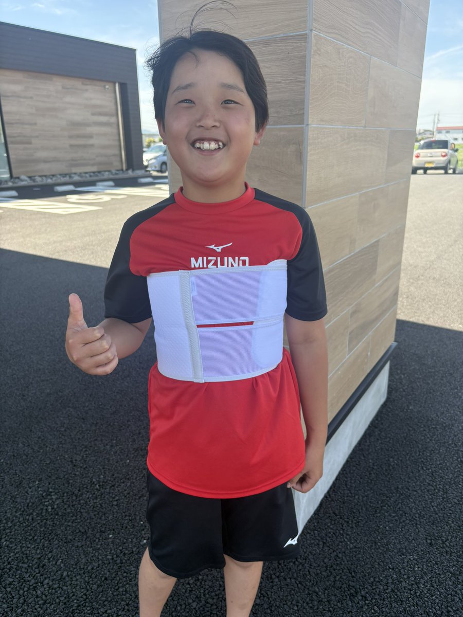 g1y9OfwHxJTInFJ's tweet photo. CGCしらお　途中棄権
下りで散って木に激突。
アバラ骨折診断でしたw本人は元気
すぐに助けてくれたスタッフの方
後ろ走ってくれてた@tachigokelife さん
下まで先導してくれた＠katsuyaman225 さん
本当にありがとうございました。
またリベンジするぞ！！
#CGCを許さない https://t.co/kqbhs69mUD
