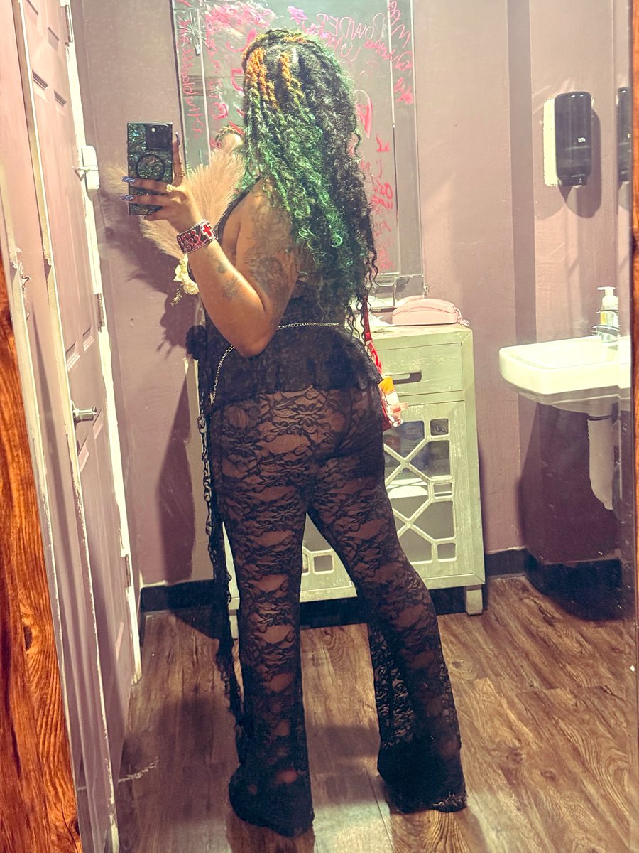 supaskii's tweet photo. 🧡💚🖤 https://t.co/A8In1YXsf2