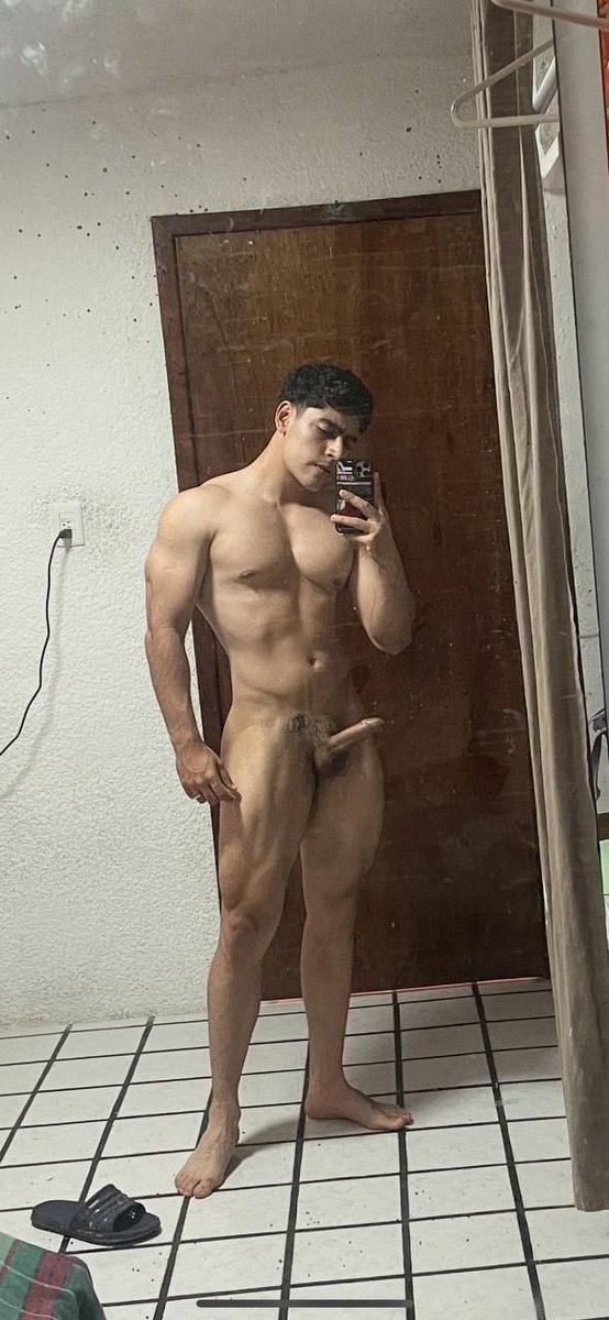 Ulisesguevarap1's tweet photo. Comenta si quieres probarla ? 🍆 https://t.co/mfKVtAt8vI