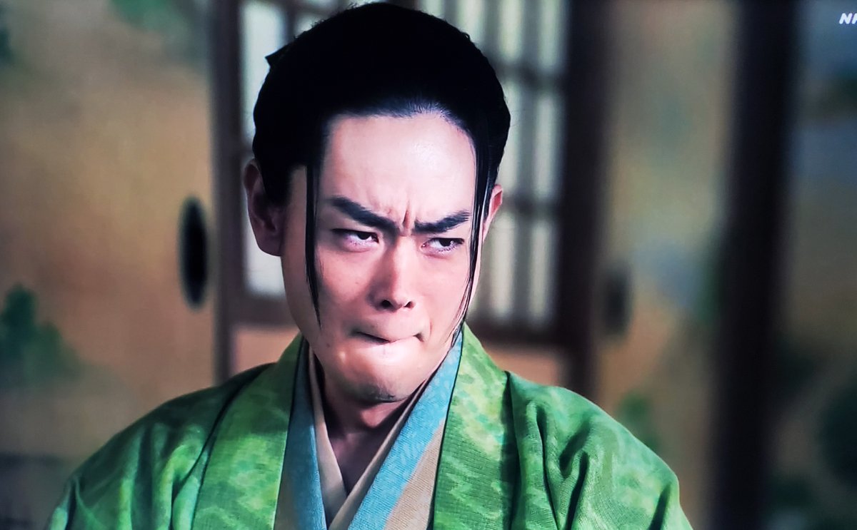 Stock_Office's tweet photo. 今週の #豊臣兄弟 で印象に残ったのは、小寺官兵衛（倉悠貴）が頭脳明晰な切れ者という感じで播磨の攻略策を披露する場面です。官兵衛の自信満々な態度に竹中半兵衛（菅田将暉）は呆れて変顔で応酬します。これまでの #大河 では老練な策士のイメージのある官兵衛ですが、今回はとても若々しいです。 https://t.co/IJoTI0ce9G