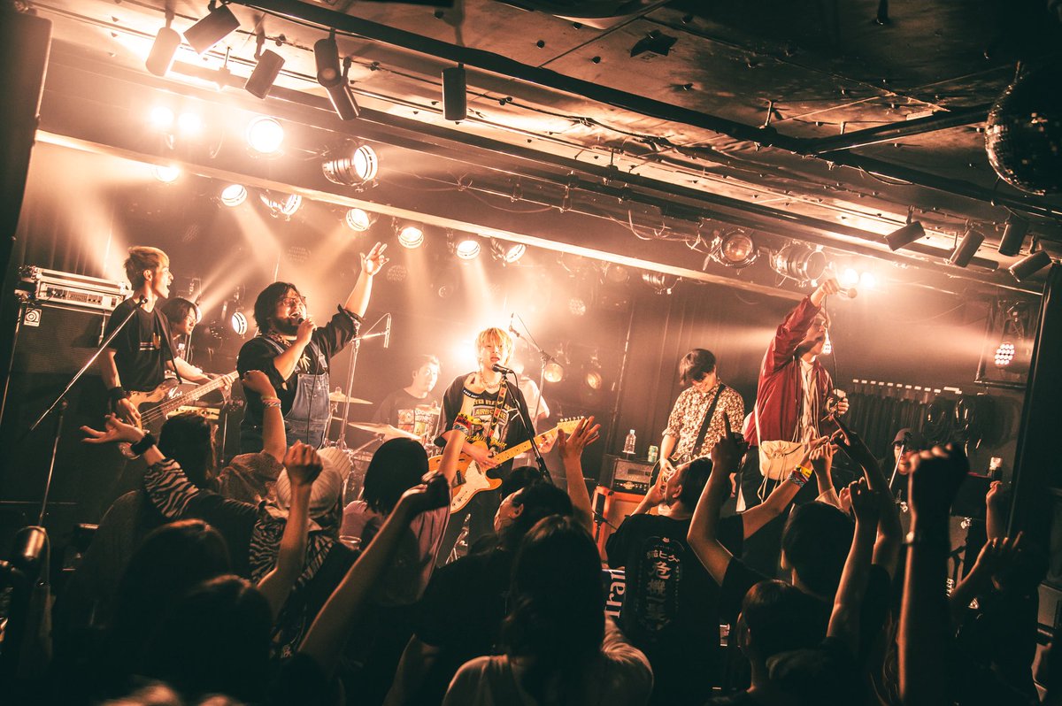 a_frankenlouie's tweet photo. Road to FES企画
猫ヒゲ危機一髪前夜祭
『フランケンビヨンド』

2マンしてくれたLailah
力を貸してくれたBEYOND
いつもそこにいてくれるあなた

特別な夜を
ありがとうございました！！！

6/28は猫ヒゲ危機一髪
みんな集合で！！
歴史的な1日を作ろう！！！

📸俺たちのペニー(@tani1047ri ) https://t.co/eGfupMKtIN
