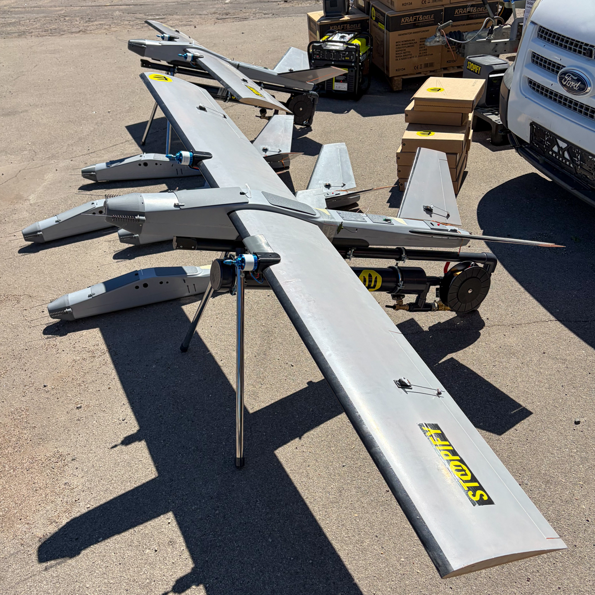 stopify_org_ua's tweet photo. Good news! Our latest shipment includes a pickup truck, a minibus, 2 Voge Rally motorcycles, a trailer, 6 Latvian-made drones Pērkons with catapults, 10 Starlink internet kits, 3 Anker Solix and 13 EcoFlow charging stations, 9 inverter generators, and two night vision devices. https://t.co/g7L1LrFgPS