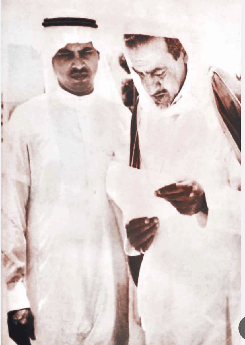 yousef_ahmed_b's tweet photo. سؤال محيّر للعلماء

وهل عندك الشجاعة انك ترد عليه !!

عميد المؤرخين الدكتور امين ساعاتي 
شاهد على العصر 
وممن كانوا ملازمين للامير عبدالله الفيصل 

صاحب كتاب يعتبر من اللبنة الاولى لرياضتنا 

ومرفق اشادة من عبدالله الفيصل للدكتور على النقيض انت شخصية غير معروفة وليس مأخوذ بأي استدلالات من قبلك 

هل ناخذ بكلامك ام بكلام عميد المؤرخين؟

واذا انت شخص صادق هل عندك الشجاعة ترد على حديث الدكتور عنك في المقطع؟!