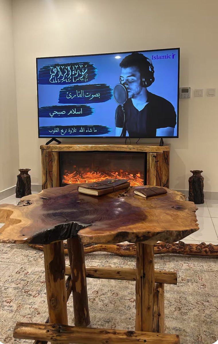languagesninja's tweet photo. السلام عليكم 
عندي شقة فيها اثاث اصلي من اخشاب طبيعية و طاولات و غنفات و سرير. 
حاليا جالس افرغ الشقة و ابيع الاثاث بسعر رخيص. 
اللي يبحث عن اثاث بجودة عالية و سعر رخيص باذن الله هذه فرصته. 
اتمنى تنشروا هذه التغريدة 
شاكر لكم دعمكم
التفاصيل في الصورة المرفقة. 
للتواصل 72738685 https://t.co/XoppB6dbAg
