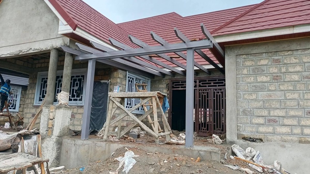 okudodbLtd's tweet photo. 8-Bedroom Luxury Farmhouse | Uasin Gishu 

 Property Highlights: 
✔️ 8 Spacious Bedrooms
✔️ 3 Elegant Pergolas
✔️ Private Gazebo for Relaxation
✔️ Detached Servant Quarters (DSQ)
✔️ Expansive Landscaped Gardens

📞 Call/WhatsApp: 0706383567

#Contractor #DesignAndBuild https://t.co/CN5pr4T3Hf