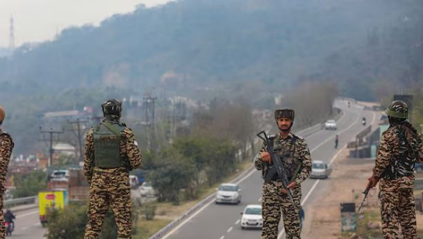 Sanjaysingh3322's tweet photo. 📍 Jammu &amp; Kashmir: Security infrastructure has been expanded with new CRPF operating bases in strategic locations. The move is intended to enhance area domination, intelligence gathering and operational readiness.

#CRPF #JKSecurity #IndianForces #BoostYourConfidence https://t.co/3AhqgnQaP0