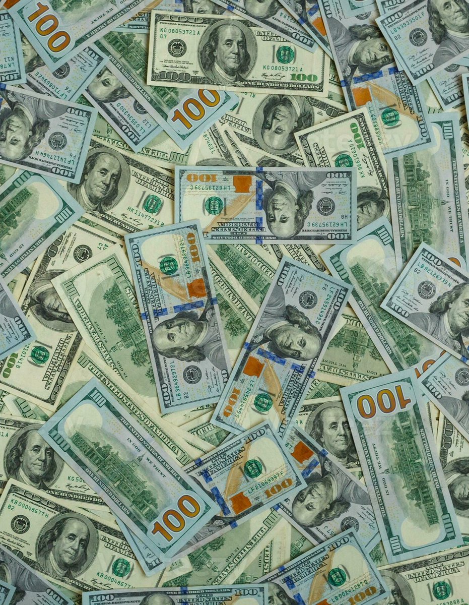 karkonzana's tweet photo. BLACKPINK member Jennie was revealed to be earning $32 million annually. https://t.co/l5I1WUGRKd