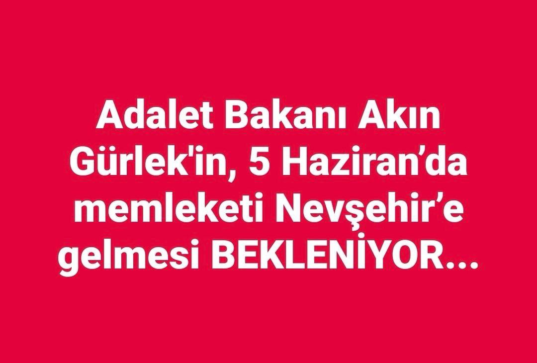 gencaskn's tweet photo. YANI BAŞIMIZDA ÜRGÜP/MUSTAFAPAŞA BELDEMİZDE 7 HAZİRAN’DA SEÇİM VAR…

Mustafapaşa'da son günlerde yaşananlara bakınca insan ister istemez şunu soruyor: Bir belde seçimini kazanmak için daha kaç bakan gelecek? Çünkü görüyoruz ki aday yetmiyor. Projeler yetmiyor. Anlatılanlar yetmiyor. Ankara'nın bütün imkanları sahaya sürülüyor. Oysa siyasetin özü çok basit, vatandaşın karşısına çıkarsınız, kendinizi anlatırsınız, millet de kararını verir.

Mustafapaşa'da ise başka bir tablo kurulmaya çalışılıyor. Sanki seçime bir belediye başkan adayı değil, devletin bütün imkanları giriyor. Ama bir şeyi hatırlatmakta fayda var: Vatandaşlarımız çok şey gördü. Makamların arkasına saklananları da gördü. Devlet gücünü siyasetin yerine koyanları da gördü. Ve her defasında kendi kararını kendi verdi. Mustafapaşa da kendi kararını verecek.

OYLAR MUSTAFAPAŞA’NIN ÖZ EVLADI, CHP ADAYI SAYIN ÖMER BOZ’A…

#Mustafapaşa #Ürgüp #Nevşehir #ÖmerBoz #CHP