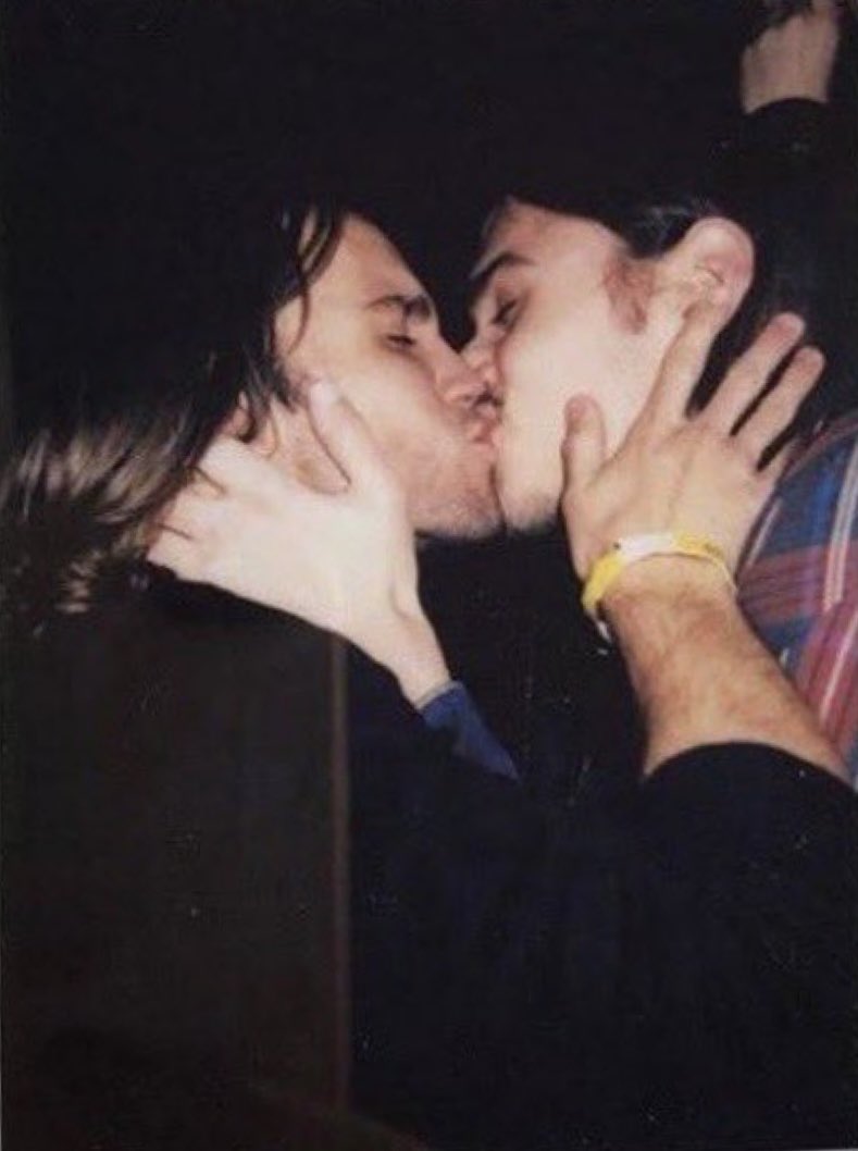 Daltonthinkerr's tweet photo. Wishing everyone a happy pride month! 🏳️‍🌈 https://t.co/vuTervdrSn