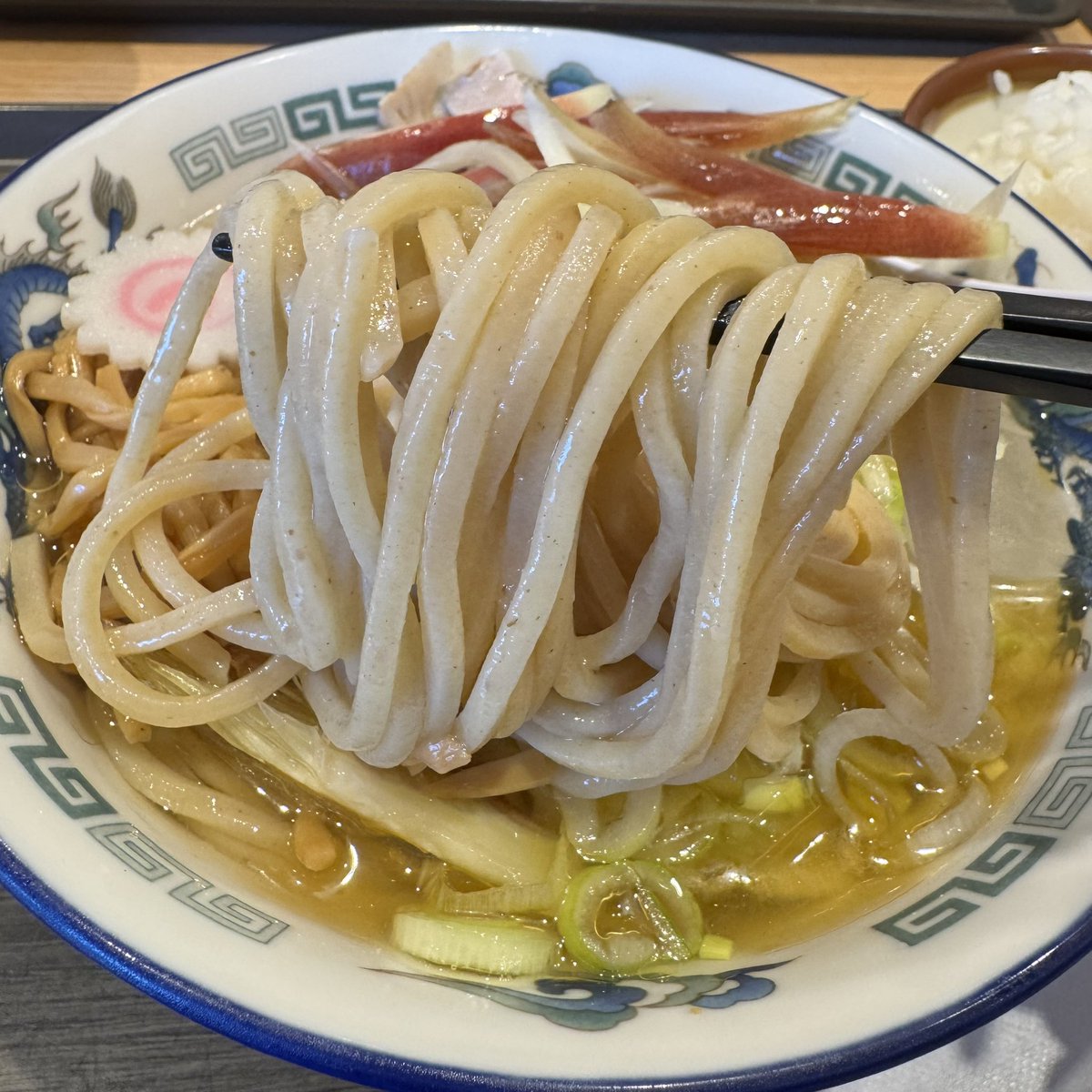 由羅 tweet media