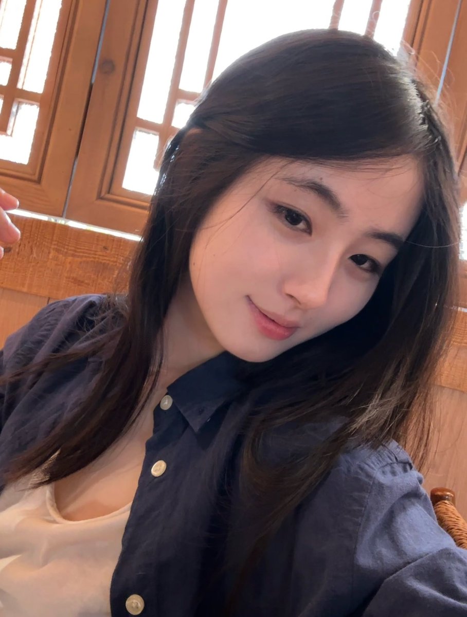 Azure2_7's tweet photo. 谁敢想旅游一天四顿回来还掉秤了。。 https://t.co/Xp6eIGc9qv