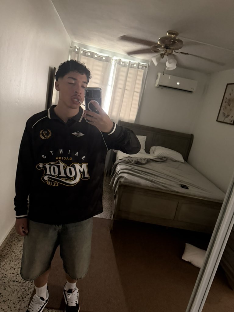 LordDyo_'s tweet photo. don’t let my horniness distract u from the fact i’m still a fly ass 🥷 https://t.co/kFGSq7fn6n