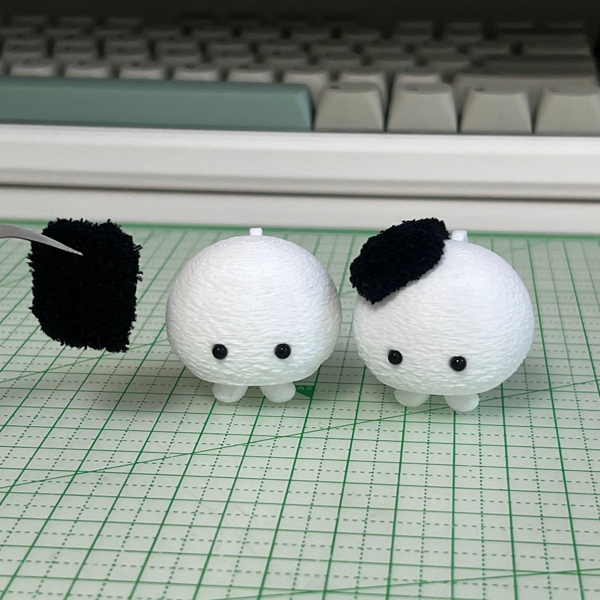 dudazi_world's tweet photo. [#RT이벤트]

#rt 해주신 1️⃣분께 해파리 클리커 보내드려요🍀

내일 저녁 8시!
스마트 스토어 재입고 예정입니다.

⏰ 오픈 일정 : 6/2 (화) 오후 8시 
🚚 배송 안내 : 6/4 (목) 이후 순차 출고

🪼입고 품목
해파리 8종 + 야광 왹파리✨ / 일부 못난이들

🔗 https://t.co/4R6DAQGvJq https://t.co/zyRbCQDK5N