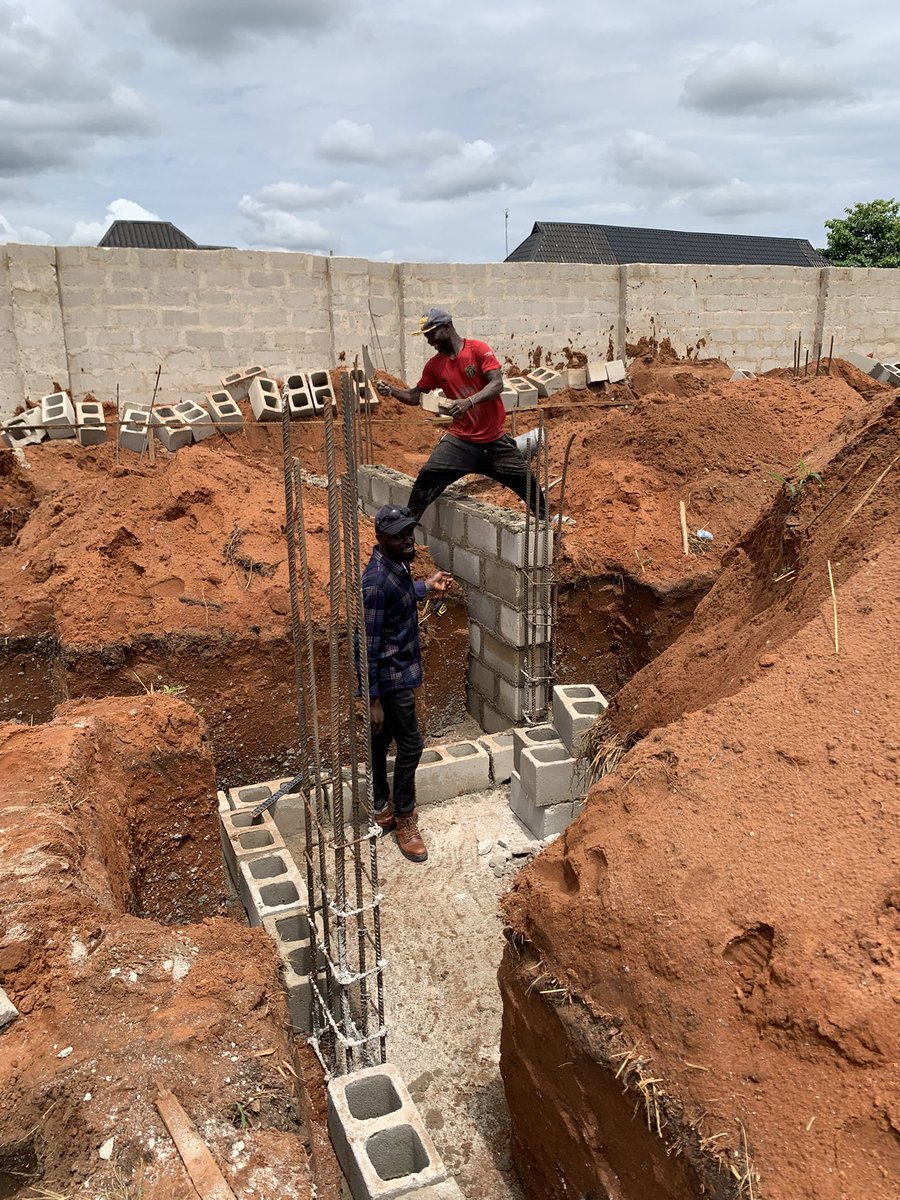 officialemmzi's tweet photo. New month, same commitment to quality. Supervising foundation blockwork up to DPC level one step closer to bringing the design to life.

Every great structure begins with a solid foundation.

#Architecture #SiteWork #Construction https://t.co/vM7BOW3WyF