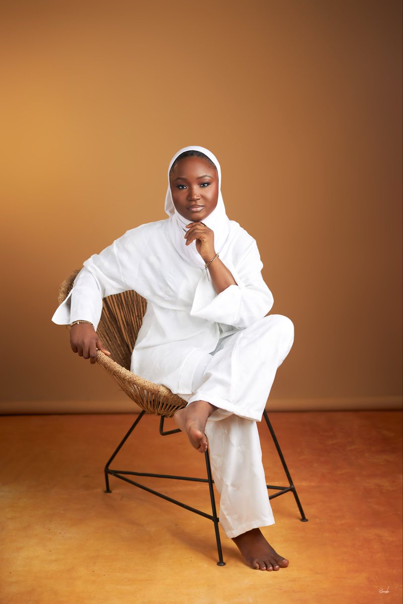 ItanolaHafsat's tweet photo. Welcome to June🥳 https://t.co/nI2dMsyJaH