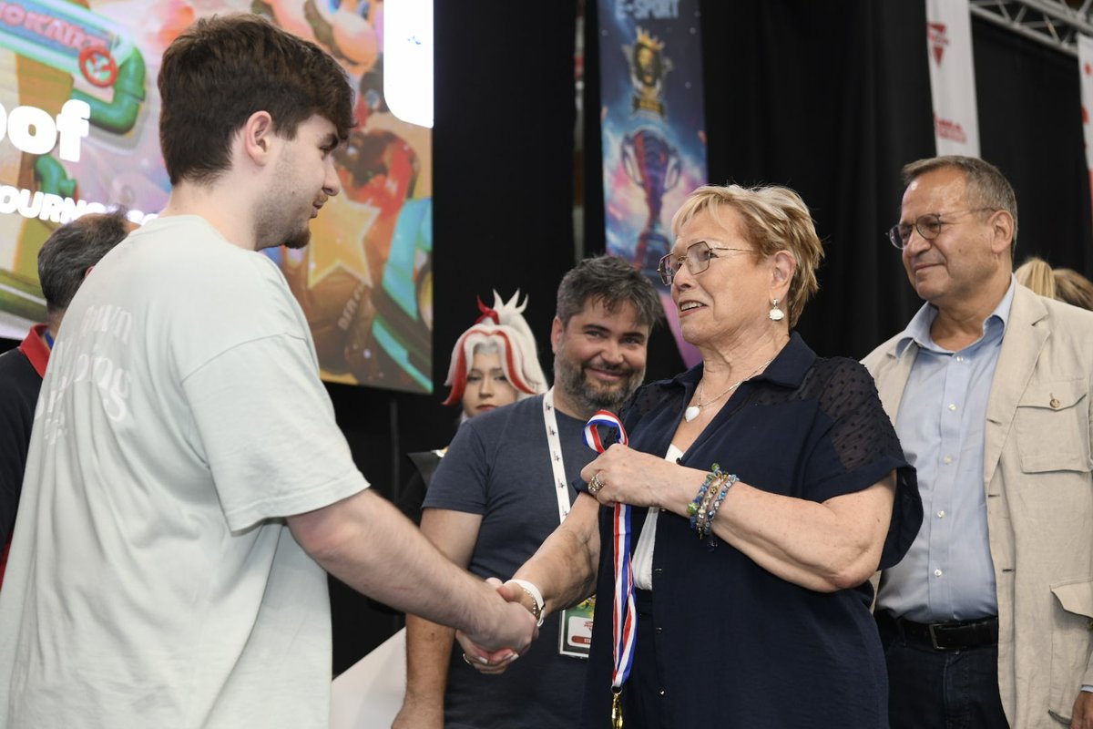 valdoise's tweet photo. #Esport #Sport 🎮
📸 Retour en images sur le 95 Kings of Fields 2026 !

Athletica a vibré au rythme de la 6ᵉ édition du 95 Kings of Fields 2026, un événement unique dans le Val d'Oise mêlant sport et esport.

🔥 Pendant trois jours, les participants se sont affrontés dans de nombreuses disciplines :
🎮 Teamfight Tactics,
🕹️ Super Smash Bros Ultimate,
🏁 Mario Kart World,
📱 Brawl Stars,
💻 League of Legends,
⚽ Football,
🏀 Basket-ball.

Le Département du #Valdoise est fier de soutenir ces initiatives qui favorisent l’innovation, la pratique sportive et numérique ainsi que l’engagement des jeunes sur le territoire. ✨

📸 Carole Desheulles