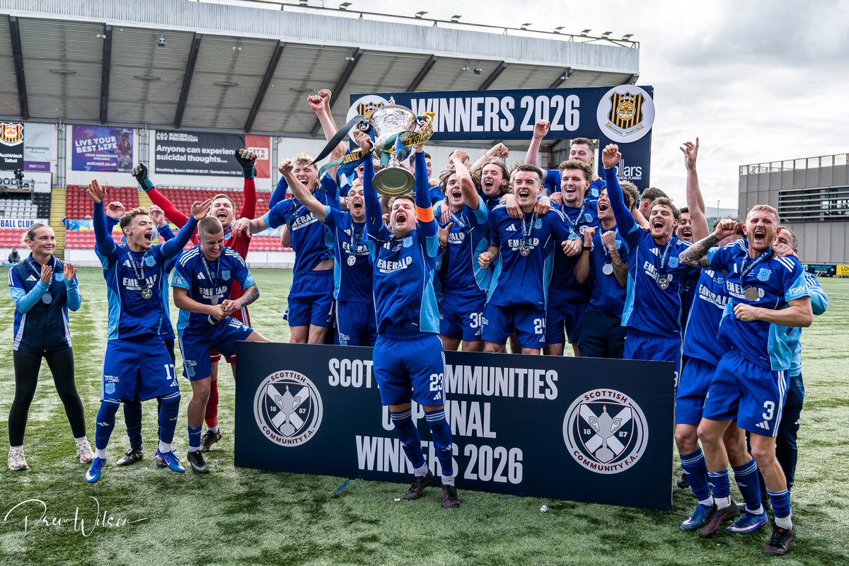 Dreww248's tweet photo. Pics - last match of season 25/26. @3pillars1 @scottishjuniors Cup Final. @LargsThistleFC 1 v 2 @atfc1909. Largs took an early lead but the late late show secures No.15 for Talbot. Full gallery on link. @Pyramidpro2025. 

https://t.co/hBJiYE9R6w https://t.co/hibgJmwiJ8