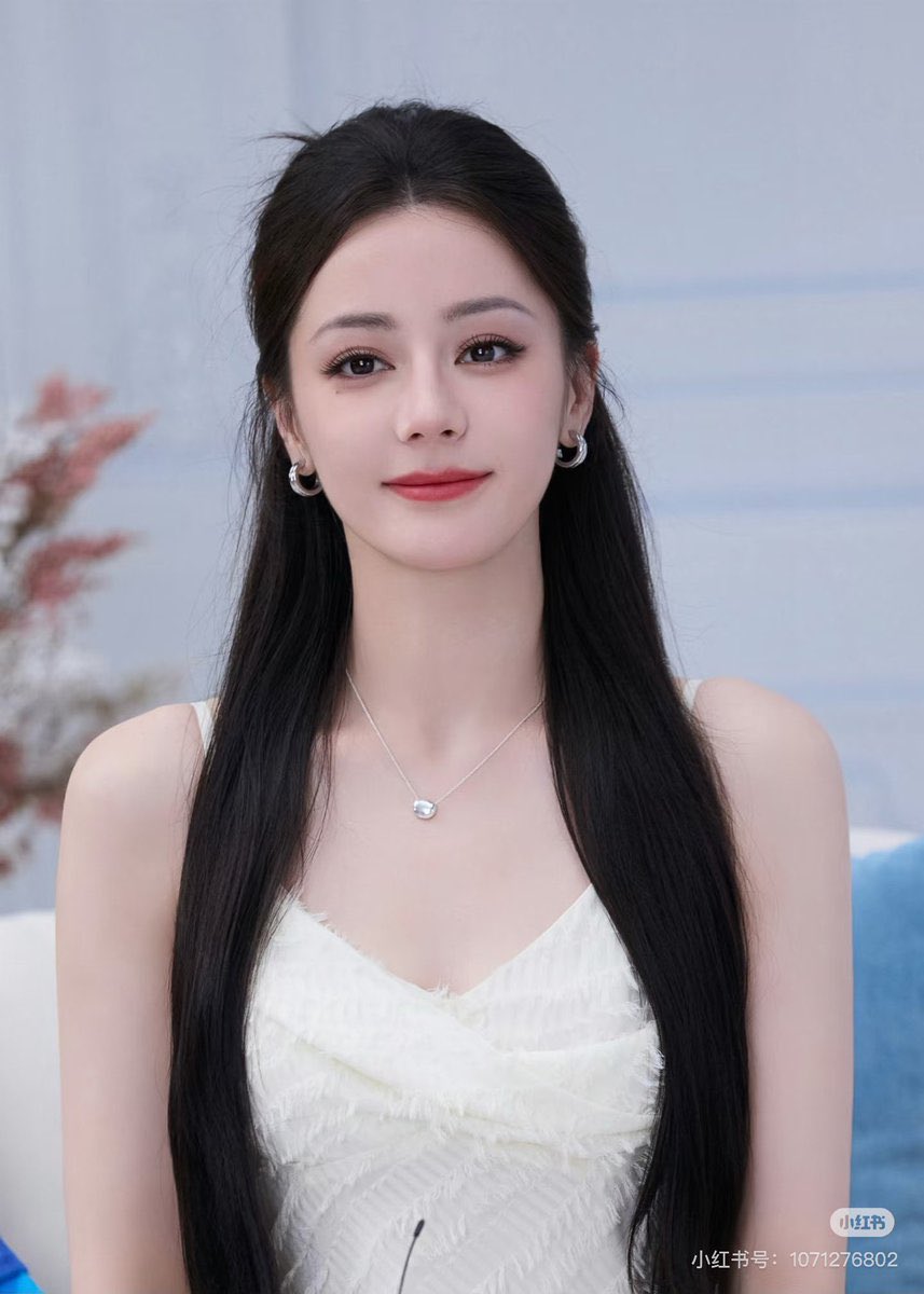 ClairGlynn25053's tweet photo. 现在的ai去衣 ，一键换脸 ，明星视频脱衣技术软件真是太牛逼了！
，
。
～zhu 。页有 https://t.co/DmIeuorCwF
