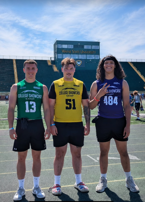 MaceoTH's tweet photo. #484 DL 6'8 280 Lbs
Great first day at the Wayne State Mega Camp🙏
Can’t wait to attack Day 2 and prove even more‼️ https://t.co/FjkZgSQijK
