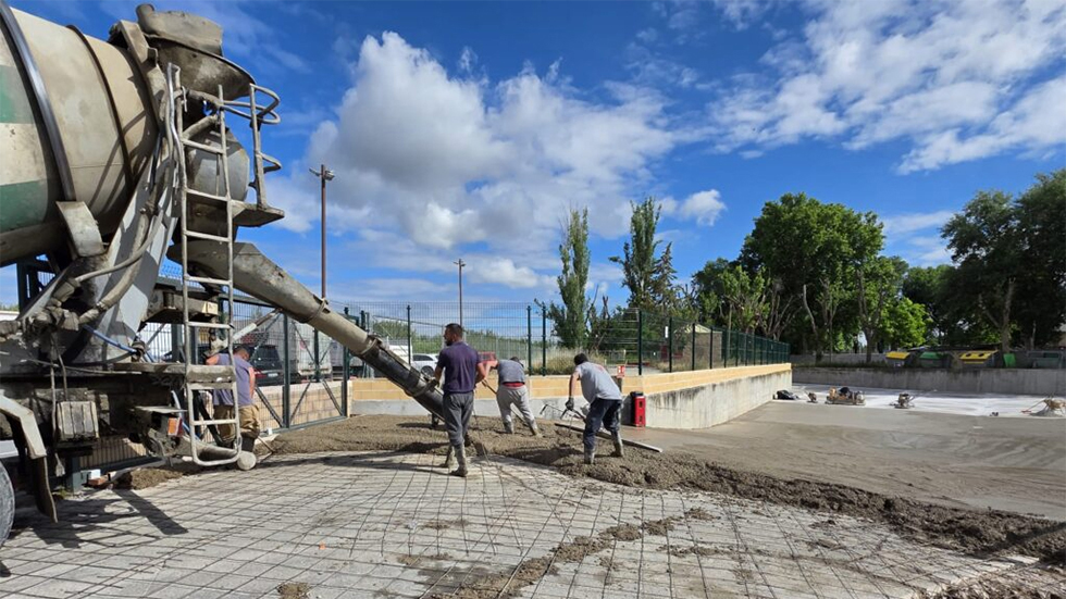 zigzagdigital's tweet photo. Comienzan las obras de mejora del Punto Limpio de San Martín de la Vega https://t.co/lxM47GGGQW https://t.co/rtUDwpzbSt