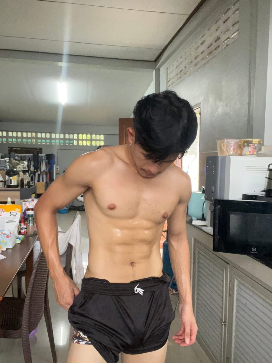 ponStatic's tweet photo. เล่นแล้ว ดี💦😁#พลเอวหวาน #เต้นน่ารัก #ออกกำลังกาย https://t.co/o9CUutMx4T