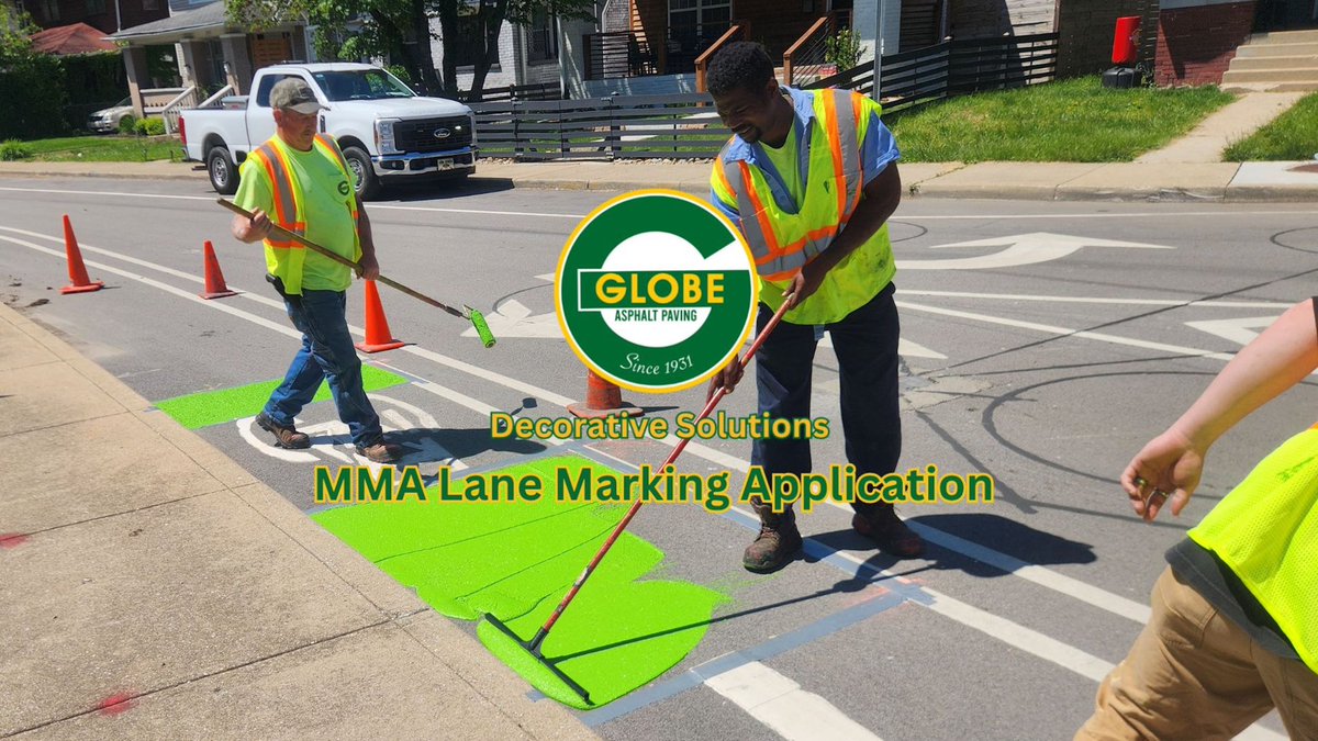 GlobeDecorative's tweet photo. As Indianapolis continues its citywide bike lane safety and transportation initiative, Globe Decorative Solutions is installing the latest dedicated MMA lane markings on Washington Blvd from 30th Street to 40th Street on Indy’s near Northside. @IndyDMD - https://t.co/ffZBL2Skms https://t.co/WQfDqKHYsw