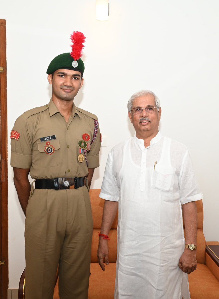 KeralaGovernor's tweet photo. Cadet Yathun E.P. of 6 Kerala Battalion NCC, who represented the Kerala & Lakshadweep Directorate at the prestigious Republic Day Camp 2026 in the Best Cadet Competition, has been selected for the Youth Exchange Programme (YEP) to Vietnam.
#NCCKerala #YouthExchangeProgramme https://t.co/VRgt9aZBFi