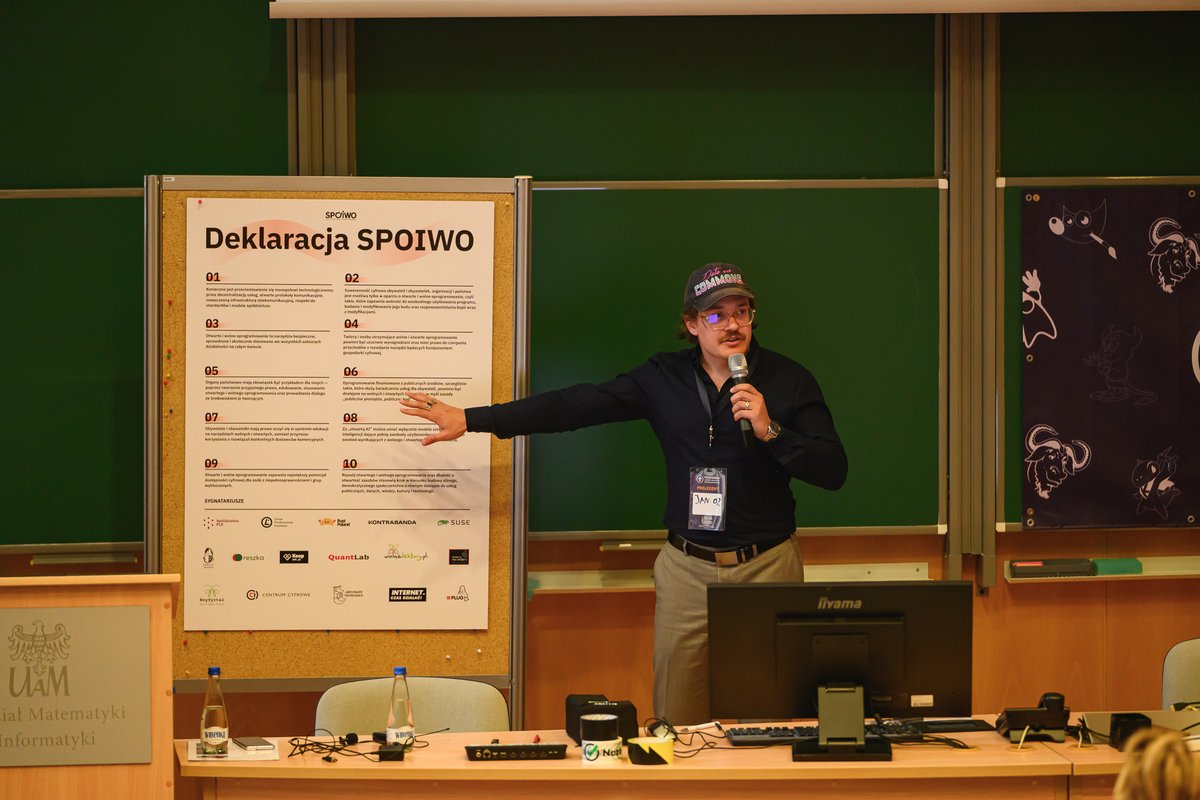 ZygmuntowskiJ's tweet photo. ‼️ Powołaliśmy Sojusz Przyjaciół Otwartego i Wolnego Oprogramowania (SPOIWO).

W imieniu kilkunastu organizacji obywatelskich, biznesu OS, hackerspace'ów, środowisk technologicznych i spółdzielni ujawniliśmy 10-punktową Deklarację na rzecz suwerenności cyfrowej.

c. d. 👇 https://t.co/DszBxOBBSN