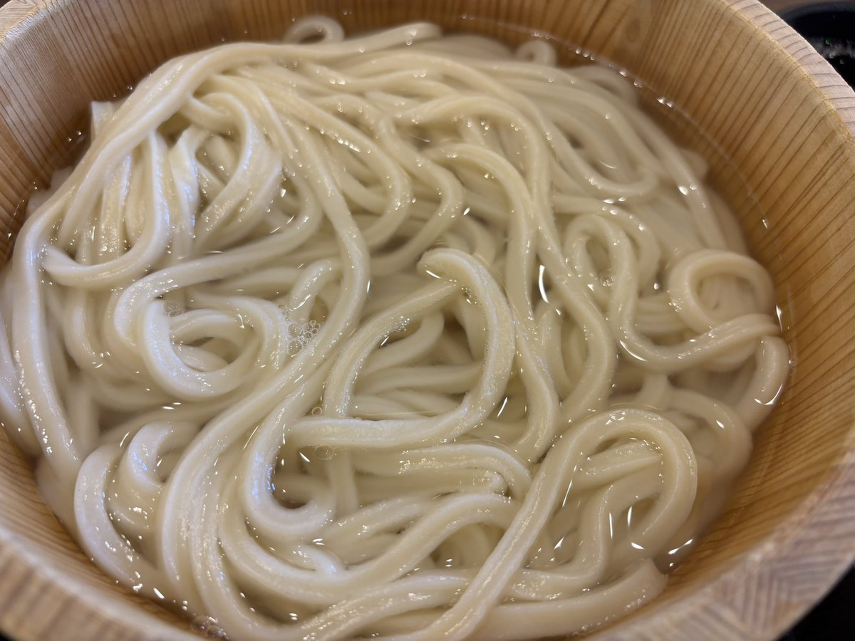 JJdoppo2's tweet photo. 今日は釜揚げうどん半額の日なのを忘れないでください https://t.co/mYKAh2J4T2