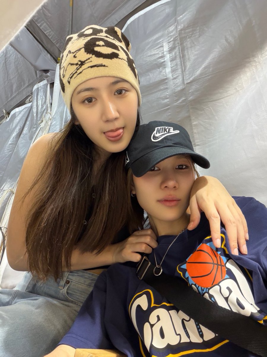 Teddy_Pooh2511's tweet photo. คู่นี้ก็อร่อยนะ เมะกับเมะ
#andaanunta
#noontyp https://t.co/r0xsNdhQDz