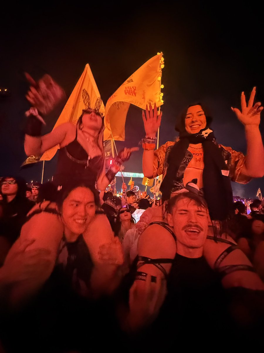 anthony_jwaters's tweet photo. EDC was a success https://t.co/80aO13hbdU
