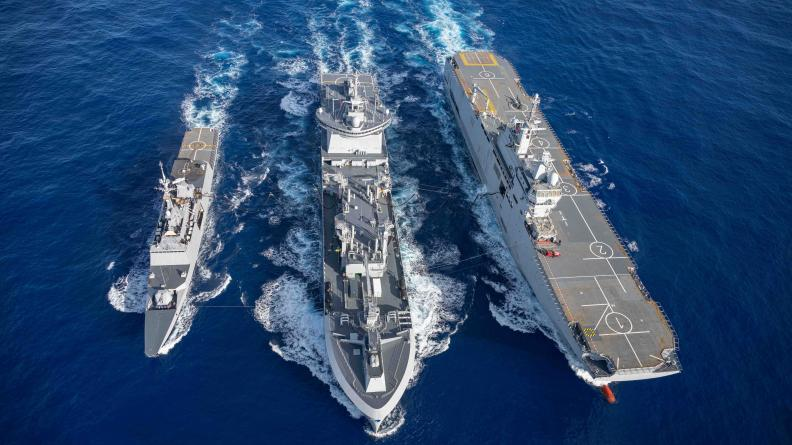 AnocrNational's tweet photo. La Marine nationale accueille le Jacques Stosskopf, son nouveau bâtiment ravitailleur de forces.

31 000 tonnes, 13 000 m³ de carburant, jusqu’à 190 personnes à bord : un atout clé pour permettre à la flotte française d’opérer plus loin, plus longtemps et en totale autonomie. https://t.co/KlZV1P5ibw