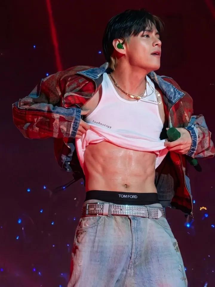 thv_thv95_'s tweet photo. Hot???🔥 https://t.co/8pjQFjUZE9