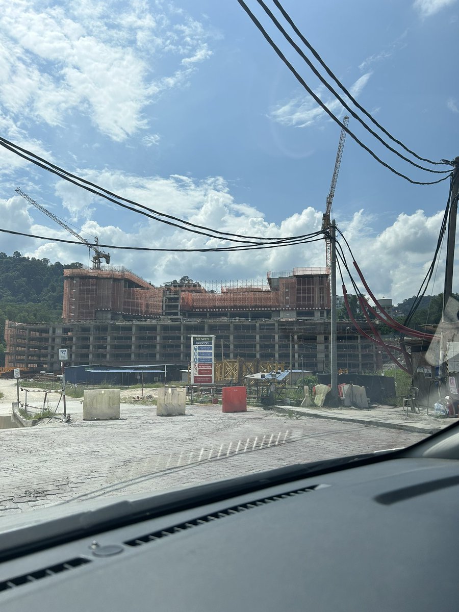 F_SyimaM's tweet photo. Haritu tengok parking je naik…  ni dah naik tingkap 10 kot..
Alhamdulillah… https://t.co/Pd8scb5S1I