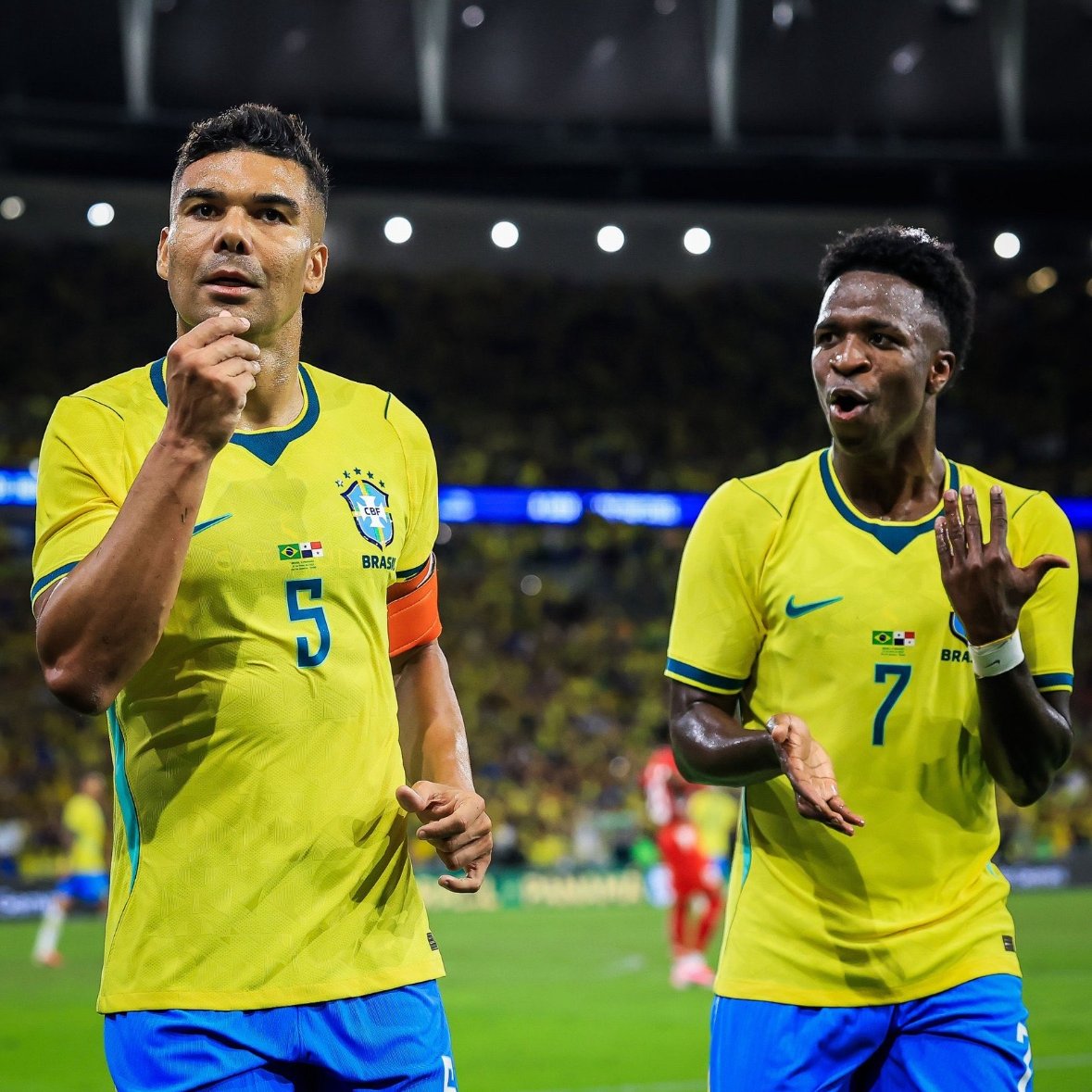 MadridXtra's tweet photo. Brazil's 1st goal - Vini scores, Casemiro assist.
2nd goal - Casemiro scores, Vini assist.

THESE TWO 🤍🇧🇷 https://t.co/cmIyVrUXQT