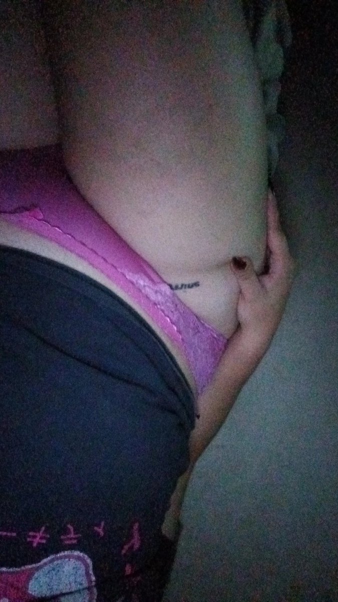 h00dida's tweet photo. btw también acepto sumisos de países hispanohablantes, de hecho me vendría bien un esclavo que hable español <3

#findom #findomme #finsub #paypig https://t.co/j67p5UdZCg