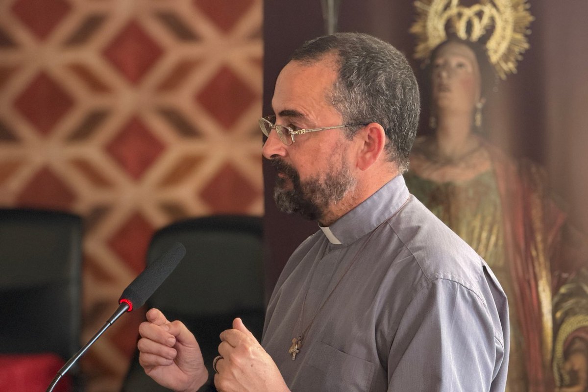 DiocesisMalaga's tweet photo. El contexto religioso en la Malaca de Ciriaco y Paula fue el tema de la segunda cita del Ciclo de los Santos @PatronosMalaga que organiza la congregación que los tiene por titulares con el CESET San Pablo. Fue desarrollado por el profesor del CESET y sacerdote José Manuel Llamas. https://t.co/1f48LSbmeG