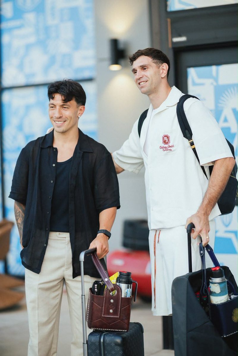 UnitedStandMUFC's tweet photo. 🇦🇷 Martínez and Martínez https://t.co/Ntaist5pVl