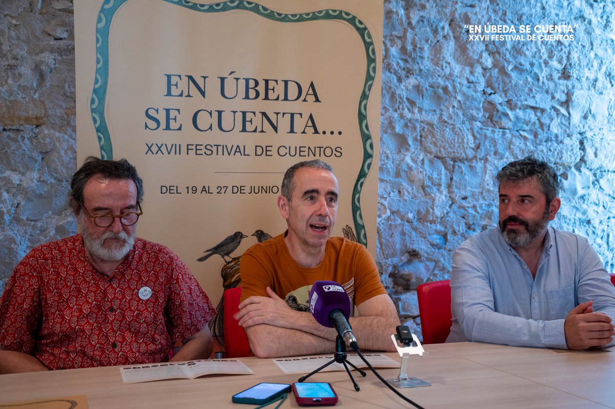 MusArqUbeda's tweet photo. Presentación oficial de la XXVII edición de "En Úbeda se Cuenta…"., con Elena Rodríguez (Ayto. de Úbeda), Javier Gordillo y Nono Granero (Asoc. Malión), Vicente Ruiz (UNED), Félix Carbajo (La Caixa),Antonio Fuentes (Asoc. Amigos de la Música) y Manuel Molina (Museo Arqueológico) https://t.co/fZkUpytduy