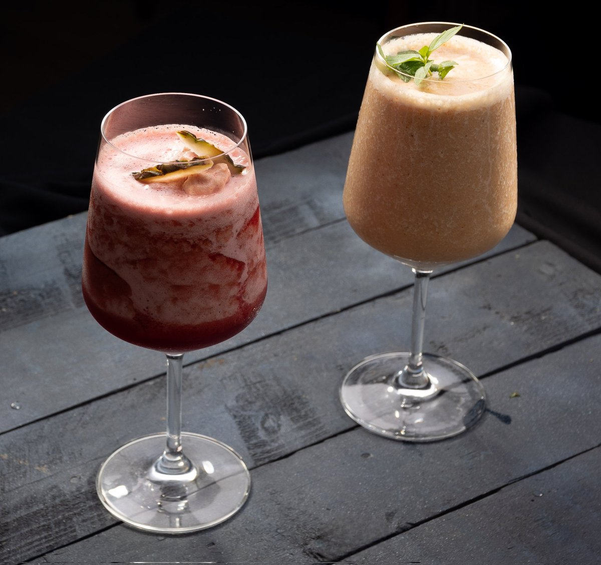 FiestaRes's tweet photo. Hello June! 👋🏾 New month deserves a fresh start! How about a delicious smoothie packed with goodness? Whether you're easing into the week, recovering from a busy weekend, or simply looking for a refreshing pick-me-up, our smoothie creations are the perfect way to start your day! https://t.co/A2pYXErwbF