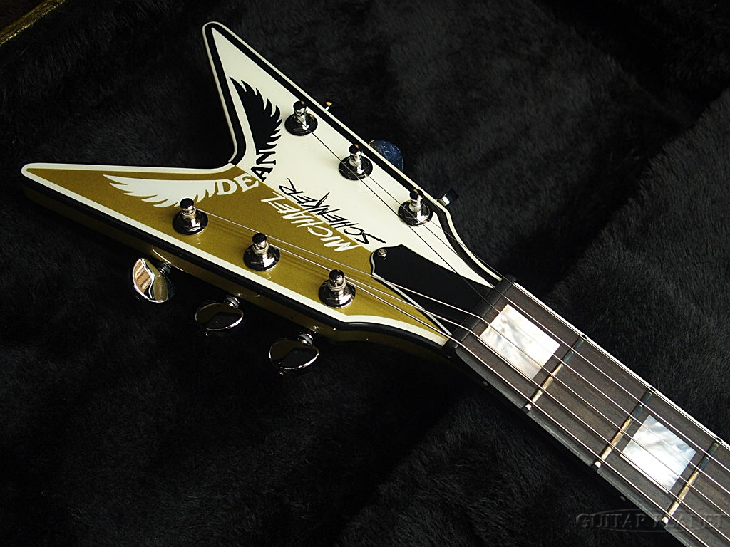 お待たせしました！ DEAN USA Michael Schenker 50th Anniversaryが