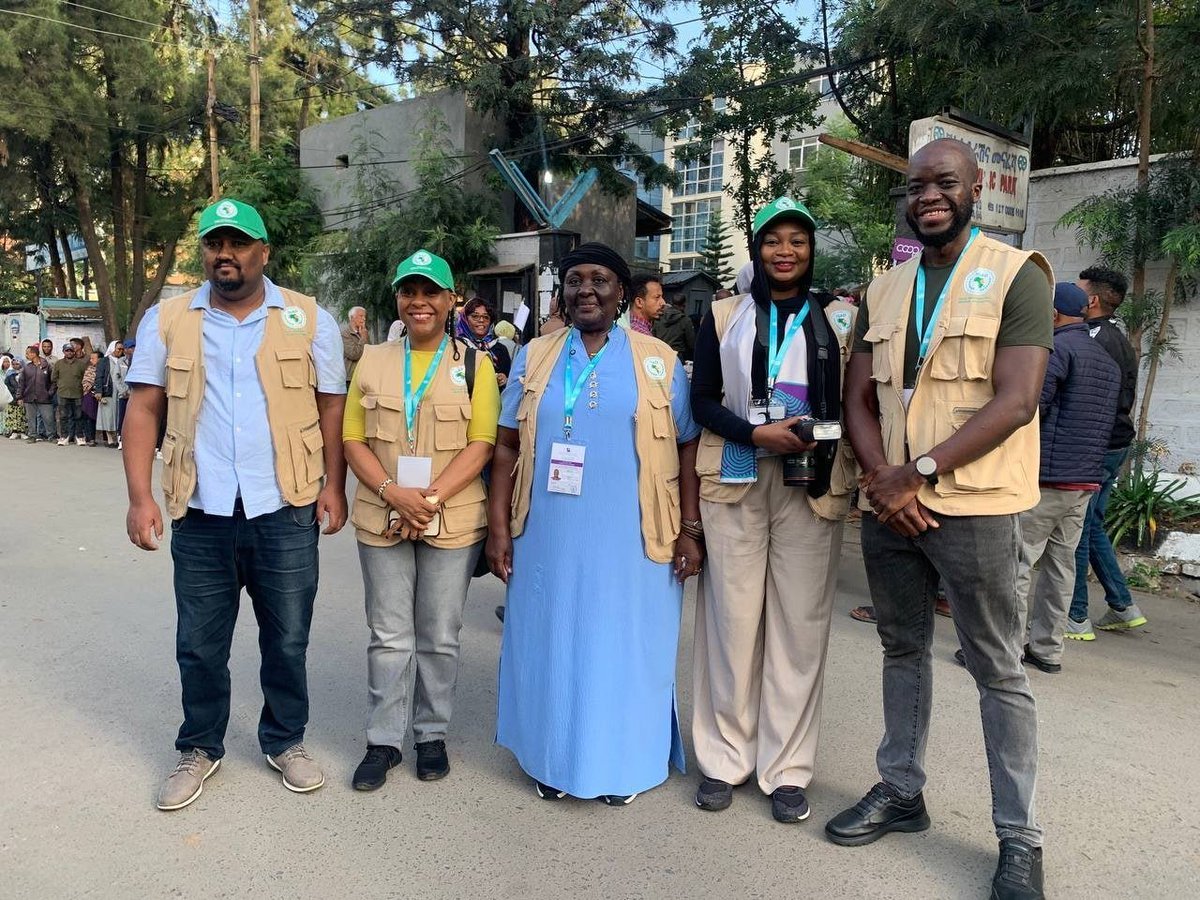 SONNALIVE's tweet photo. African Union @_AfricanUnion  & @IGADsecretariat  election observation missions report a smooth, peaceful launch to Ethiopia’s 7th General Election. AUEOM Head Uhuru Kenyatta and IGAD Head Speciosa Wandira-Kazibwe highlighted that stability in Africa's diplomatic capital is vital for continental governance, peace, and regional economic corridors. 
@EthiopianNewsA #Ethiopia #Election2026 #AfricanUnion #IGAD #RegionalSecurity #SONNA