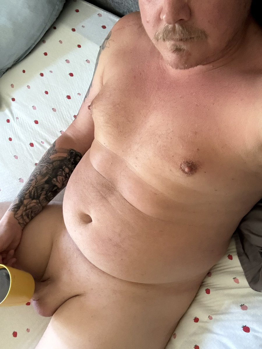 JohanKarl85's tweet photo. Godmorning 🤩 #coffee #horny #hard #cum #need #sweden https://t.co/qu0EW7FxWO
