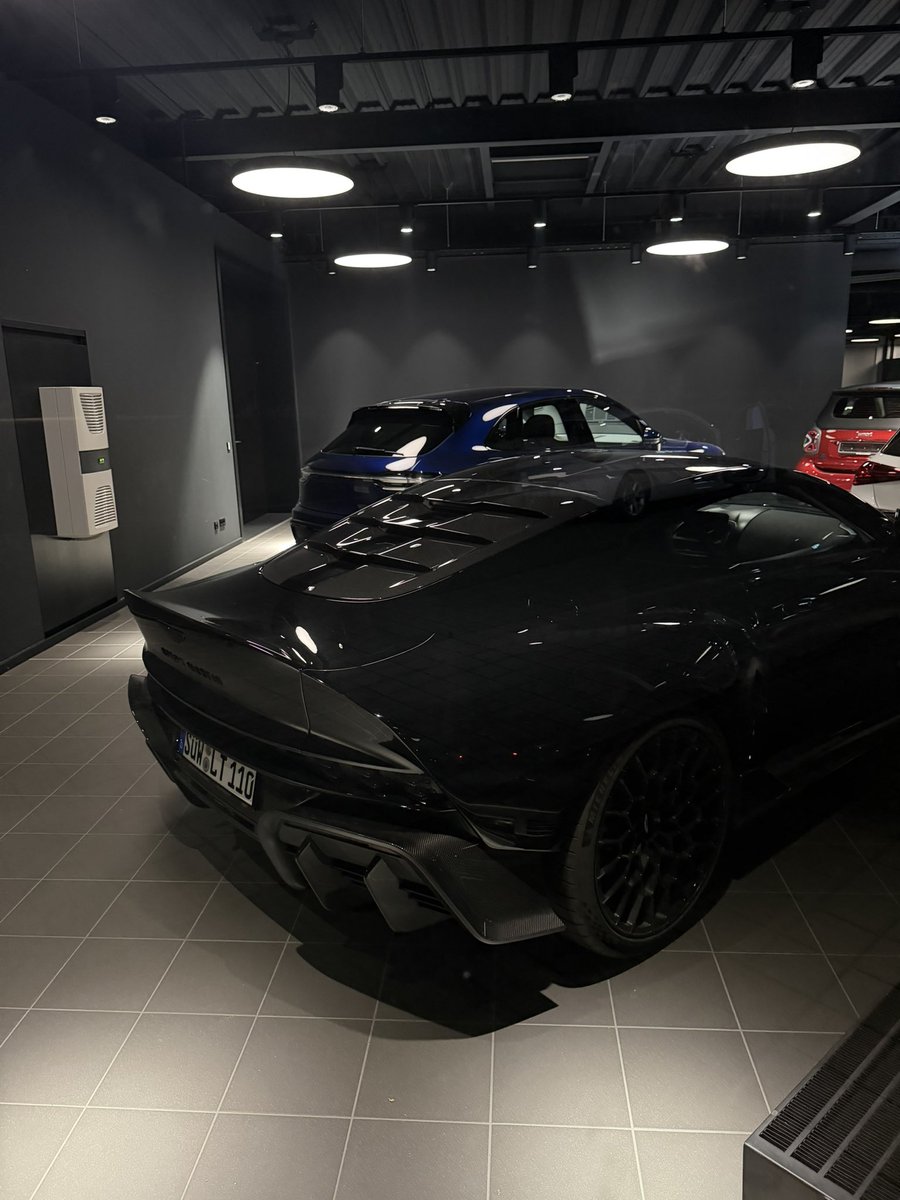 exoticsmaster2's tweet photo. Aston Martin Valour

#ExoticsMaster https://t.co/nahyk4UI50