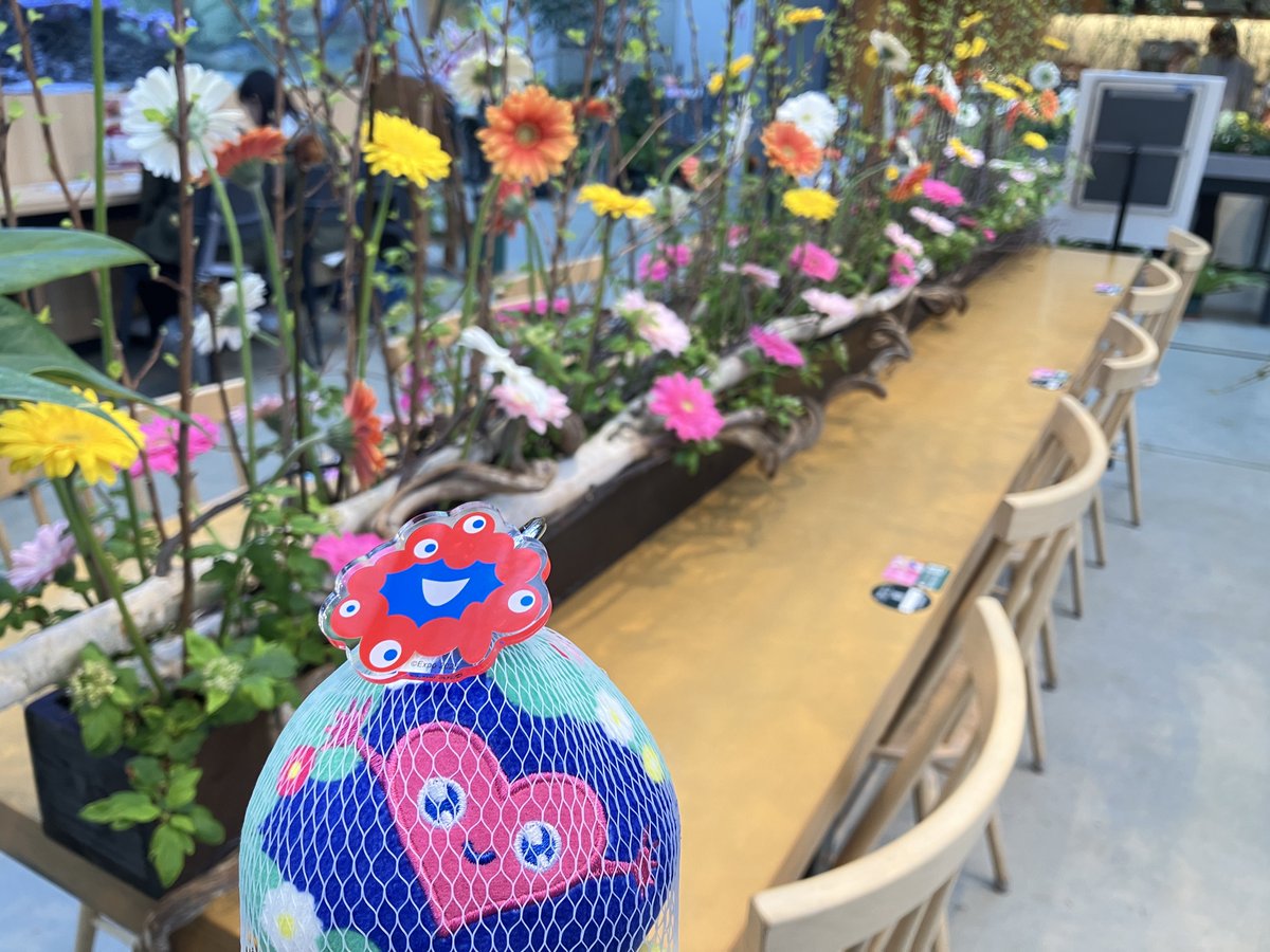 mispkg's tweet photo. いろんなお花と自然に会わせてる🌷

少しでも汚れないようにネットに入れて、ネットをカ��ビナにつけて紛失防止🌏🫶ｷﾞｭｯ
#トゥン活
#トゥンクトゥンク応援団 https://t.co/DYOfpQbjut